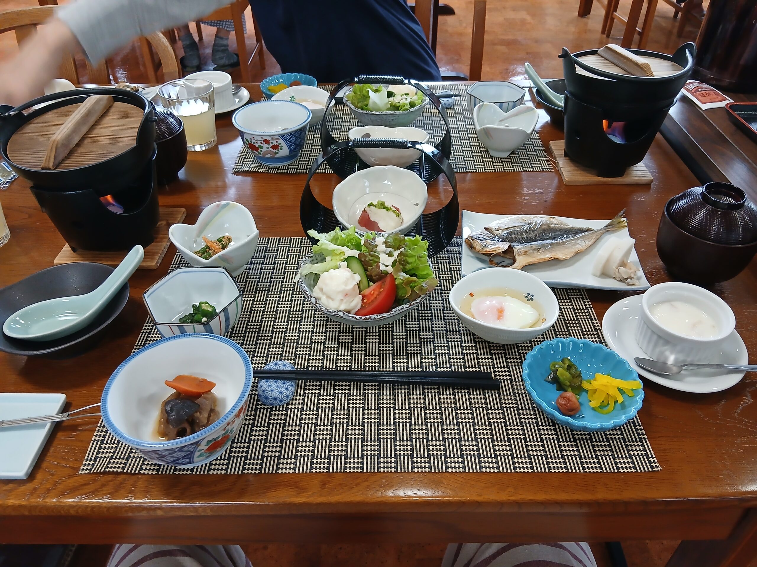 朝食